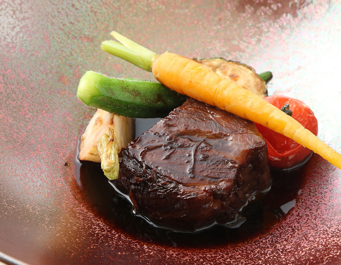 牛ほほ肉箸上げ