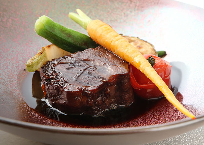 ほほ肉料理